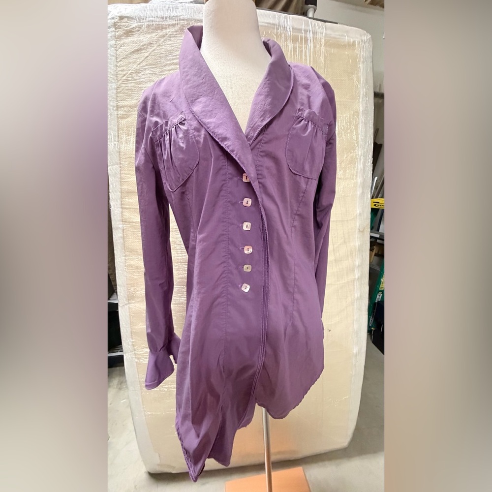 Twister Purple Button-Front Women's Top
